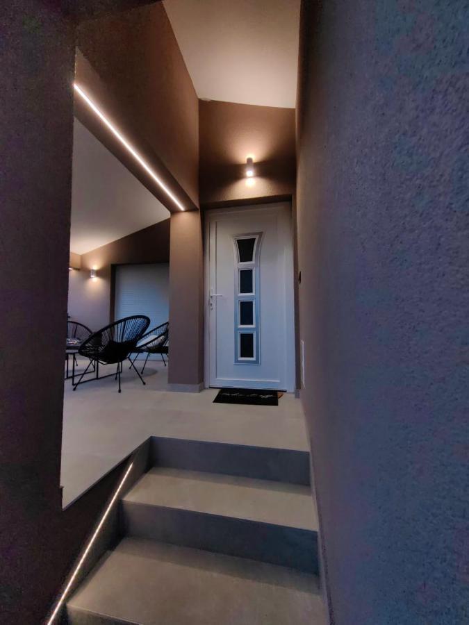 Apartment 4Reasons Razanac Exterior photo